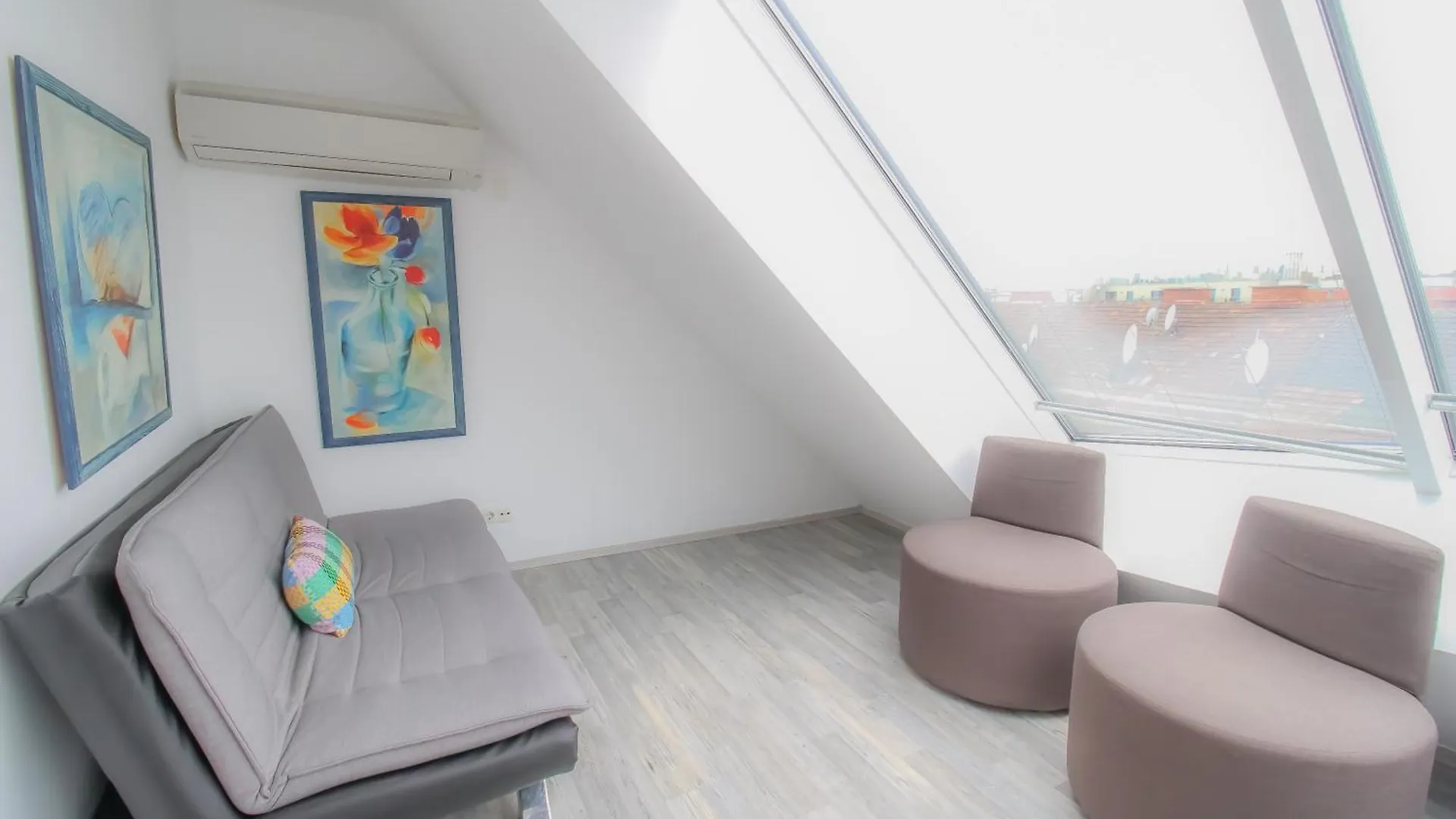 Private Triple Bedroom In Shared Apartment Dw171-4 Viena