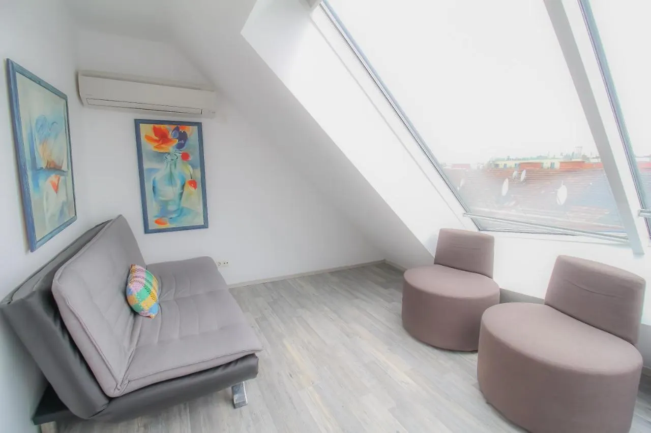 Private Triple Bedroom In Shared Apartment Dw171-4 Wien