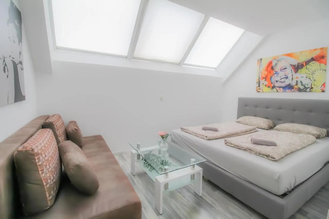 Private Triple Bedroom In Shared Apartment Dw171-4 Wien